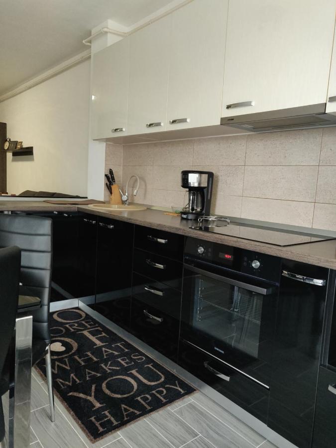 בראשוב Avangarden Apartment מראה חיצוני תמונה